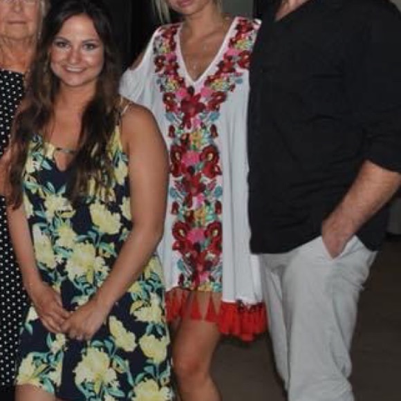 Show me your mumu XS embroidered tassel tunic - Picture 3 of 4